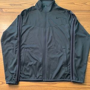 Nike zip up jacket with pockets